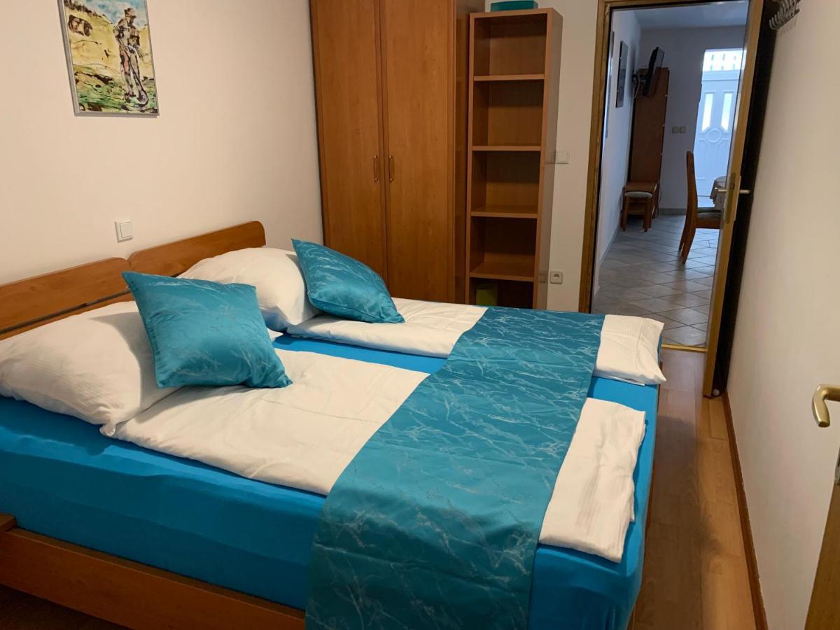 Apartmani Auer Pjescana Uvala Exterior photo