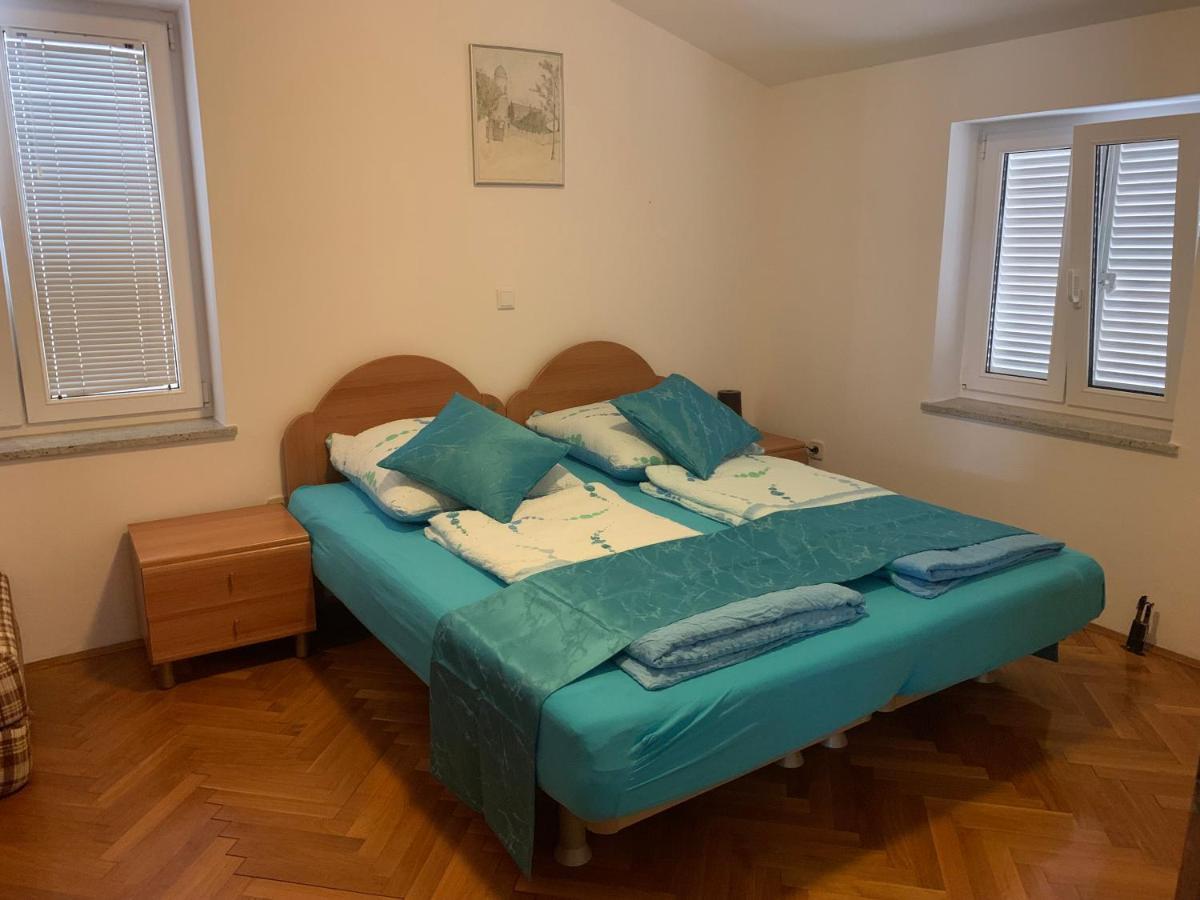 Apartmani Auer Pjescana Uvala Exterior photo