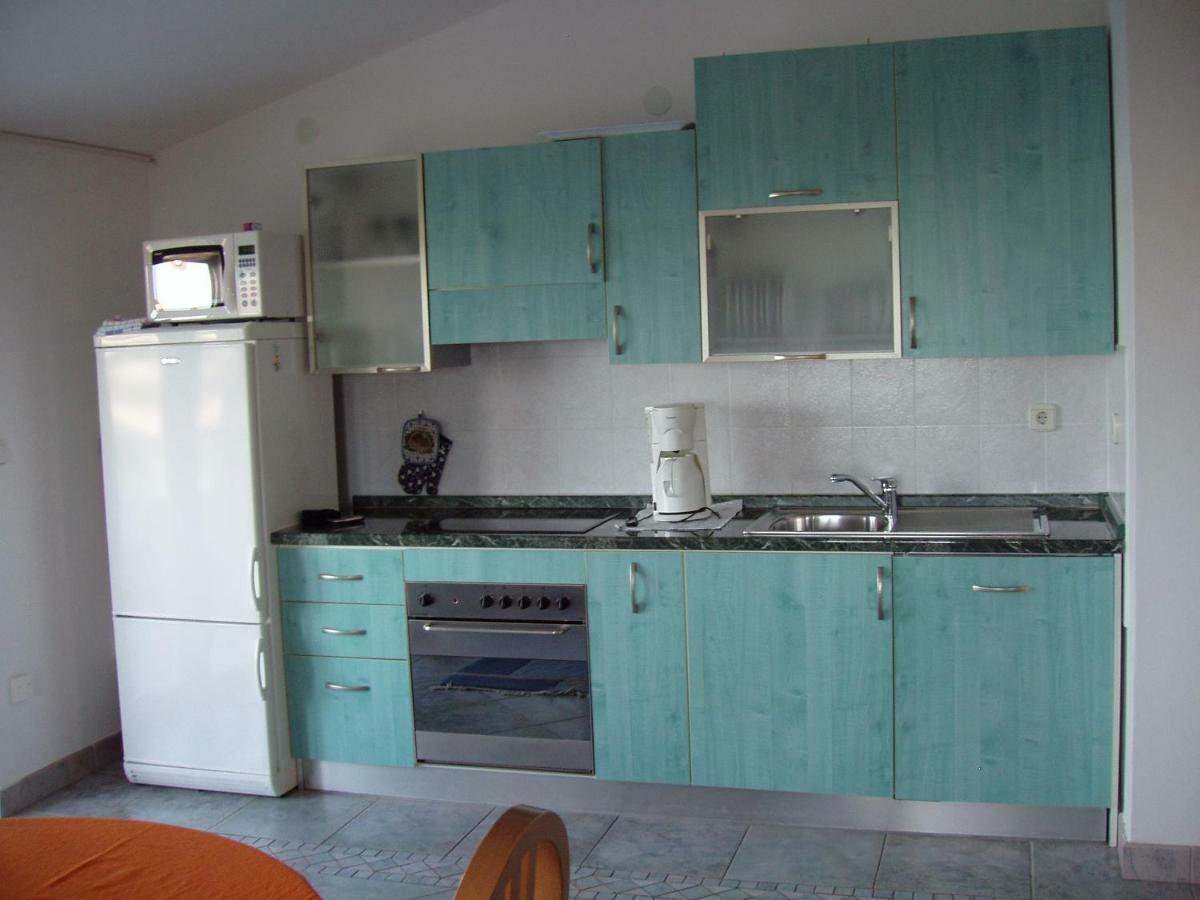 Apartmani Auer Pjescana Uvala Exterior photo